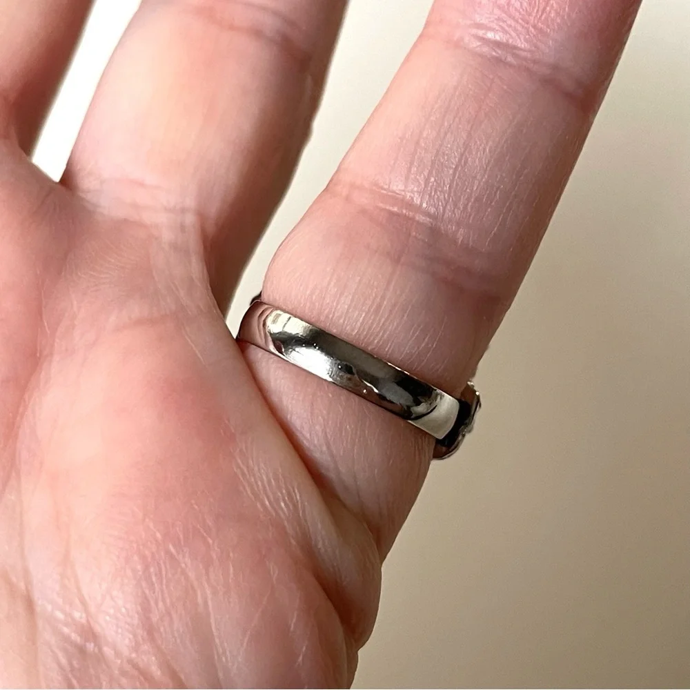 Vintage signed Vogue Brutalist freeform organic silvertone adjustable ring